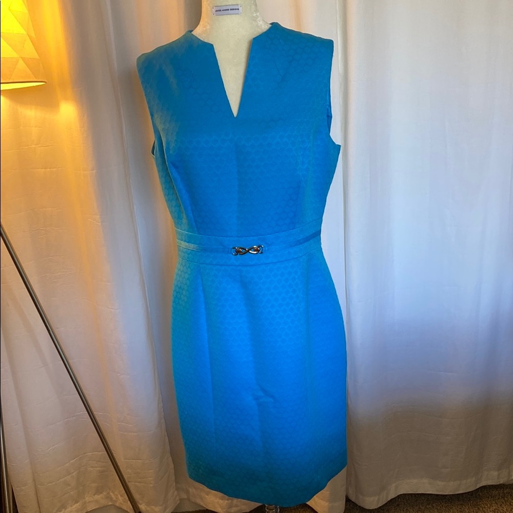 Elegant Blue Sleeveless Dress